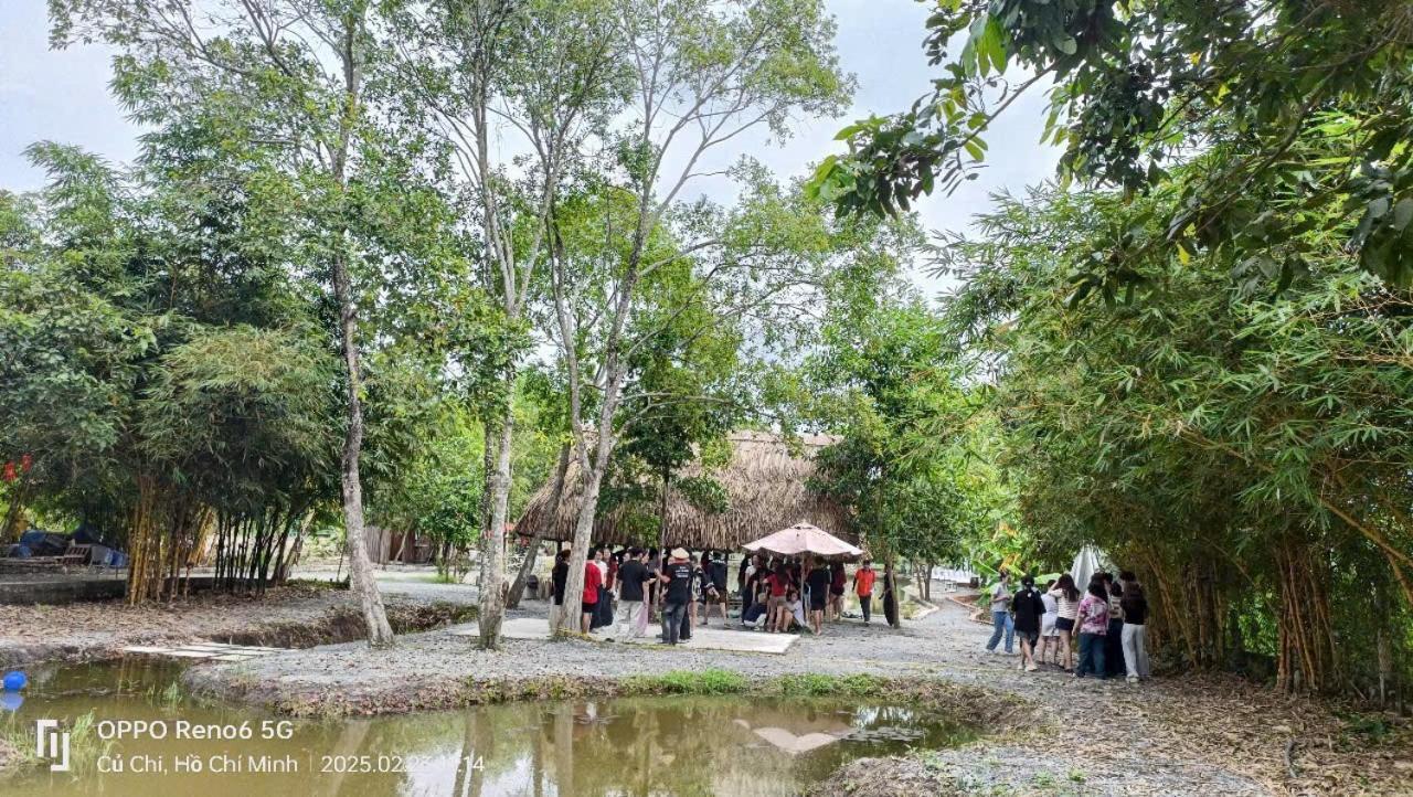 Căn hộ Nguyen Me Khang 2 *